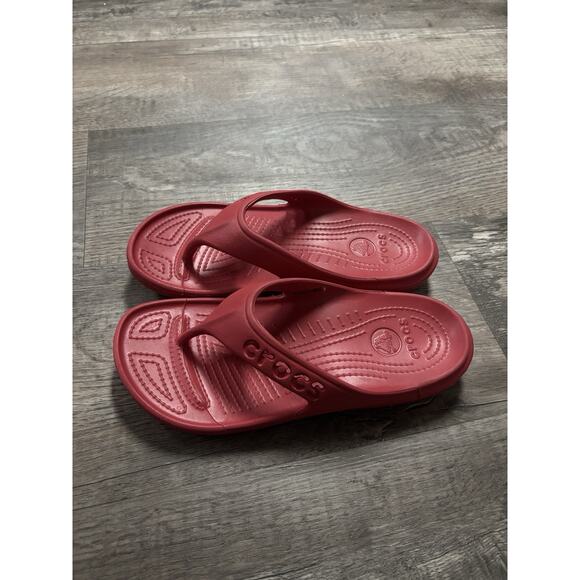 Red Croc Flip Flops 7W 5M - Picture 1 of 3